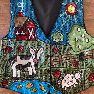 THE QUACKER FACTORY Medium Farm Theme Sequins Vest Cow Sheep Fish Barn